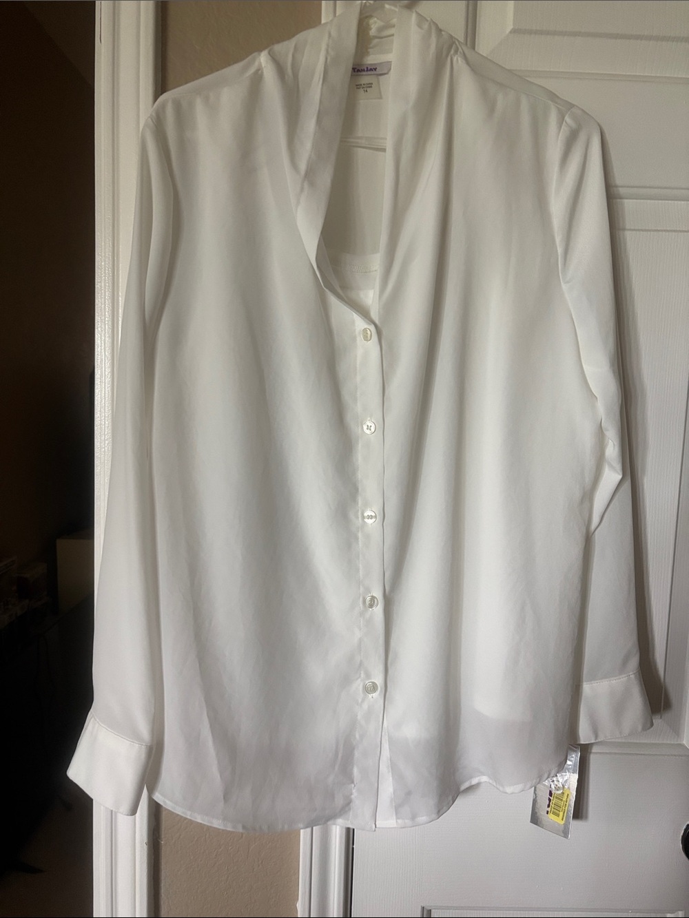 TanJay White Draped Collar Button-Front Blouse